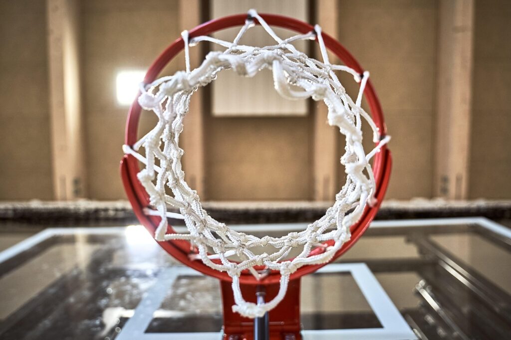 夜遅くにジムを利用する際の注意点は？