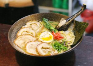 30代男性がジムでダイエットした翌日にラーメンを食べるときの調整方法は？